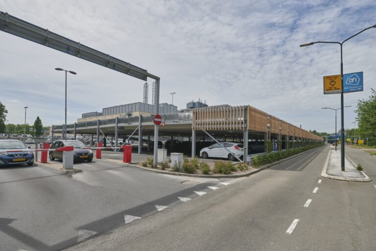 Parkeergarage-Gelre-Ziekenhuis-Apeldoorn-VanEeStaal